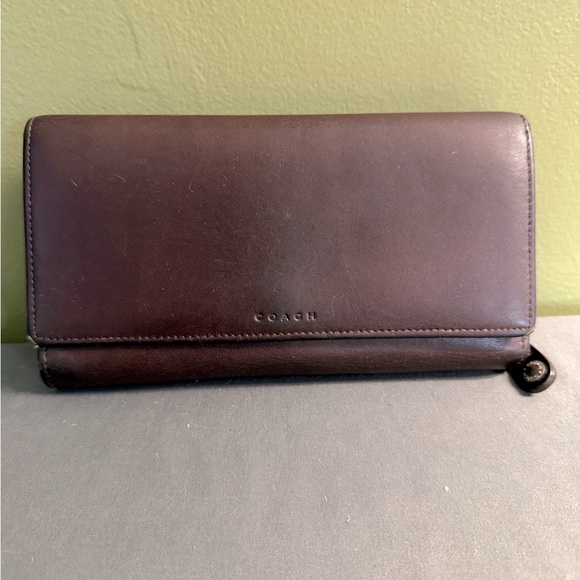 Coach Vintage Mahogany Leather Checkbook Trifold Wallet VGUC - Picture 1 of 8